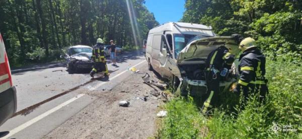 У Луцькій громаді трапилась аварія: рятувальники ліквідували наслідки3