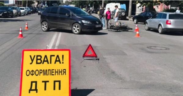 У Луцьку водійка Volkswagen зіткнулася з електроскутером