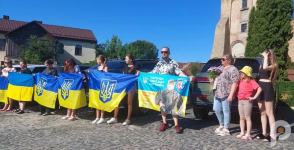 У Луцьку зустріли волинян, що пробули в полоні 22 місяці 22 дні3