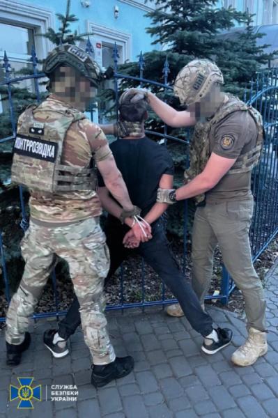 У Миколаєві затримали ворожих агентів, які готували подвійний теракт біля ТЦК4
