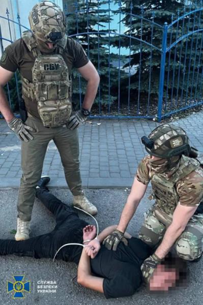 У Миколаєві затримали ворожих агентів, які готували подвійний теракт біля ТЦК1