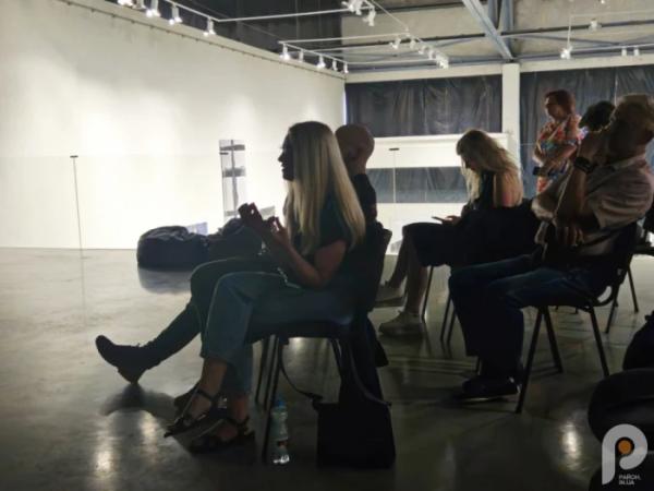У Музеї Корсаків Євгенія Купчан провела лекцію на тему «Фотографія як постперфоманс»3