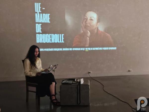 У Музеї Корсаків Євгенія Купчан провела лекцію на тему «Фотографія як постперфоманс»1