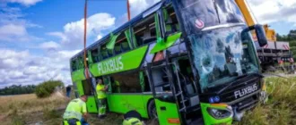 У Німеччині перекинувся автобус із 54 пасажирами, постраждали четверо українців