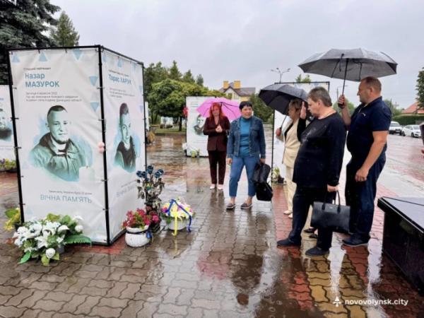 У Нововолинську вшанували загиблих медиків9