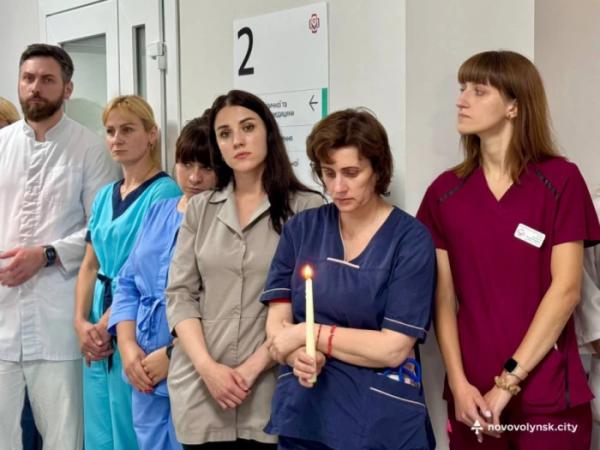 У Нововолинську вшанували загиблих медиків5