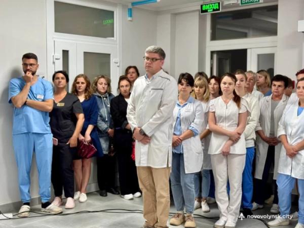 У Нововолинську вшанували загиблих медиків1