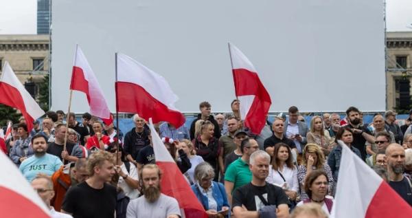 По всій Польщі відбулися антиіммігрантські демонстрації, організовані ультраправою партією «Конфедерація».