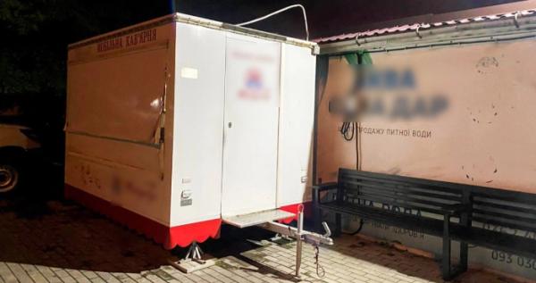 У Рівному поліцейські затримали юнака, який обікрав кав’ярню