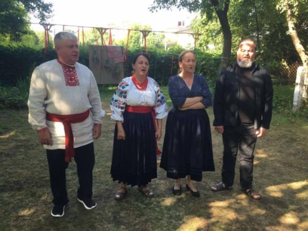 Учасники заходу «Герої. Поети, Кобзарі». Фото Рівненського обласного центру народної творчості2