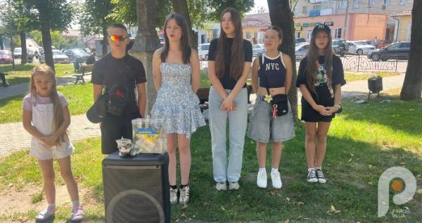 У Рожищі діти долучились до збору коштів на бус для 19-річного військового