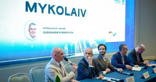 У Римі відбулася велика конференція з відновлення України