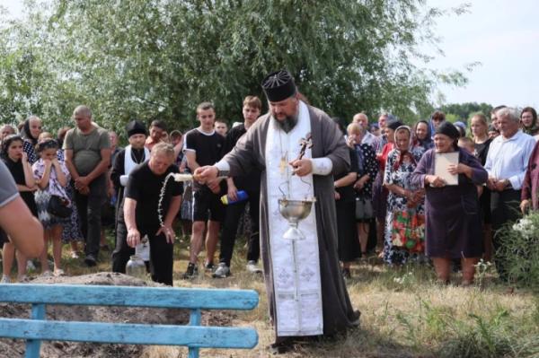 Вважали зниклим безвісти: у Заболотті провели в останню путь загиблого воїна25