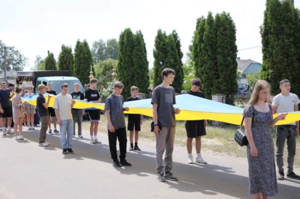 Вважали зниклим безвісти: у Заболотті провели в останню путь загиблого воїна9