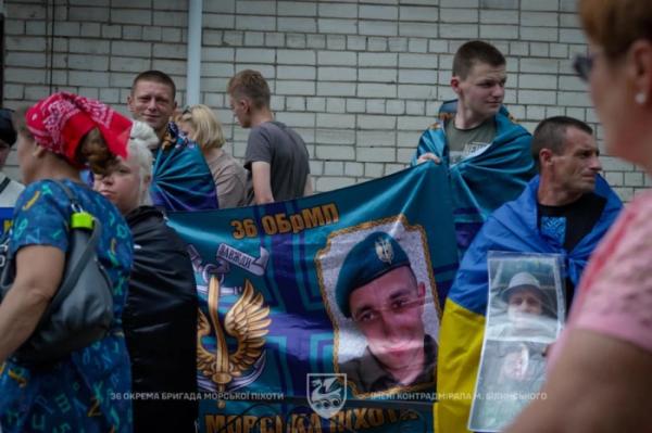 З російського полону повернулися миколаївські морські піхотинці3