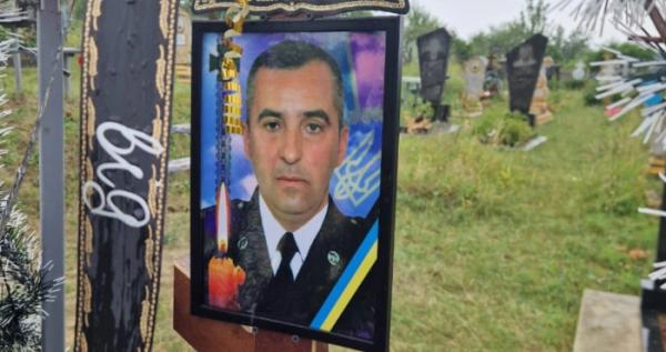 Закарпатські прикордонники попрощалися з побратимом, який загинув у ДТП через п'яну водійку
