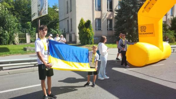 130 учасників різного віку приєдналося до пам’ятного забігу в Острозі9