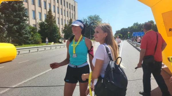 130 учасників різного віку приєдналося до пам’ятного забігу в Острозі11