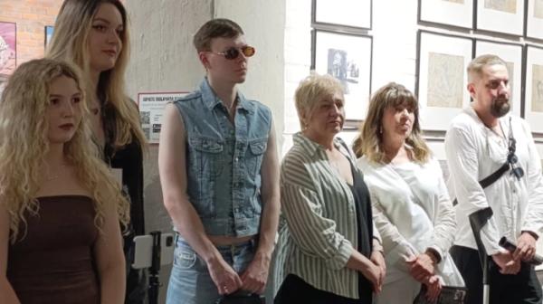 Мікс кінетики, звуку та живопису: у Луцьку відкрили спільну виставку одеситів Дмитра Ерліха та Іллі Петрова7