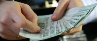 Перетин кордону з Польщею – скільки готівки потрібно мати при собі у 2025 році