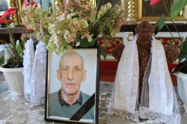 Понад рік вважали зниклим безвісти: у Рожищі попрощалися із захисником України Миколою Катеринюком1