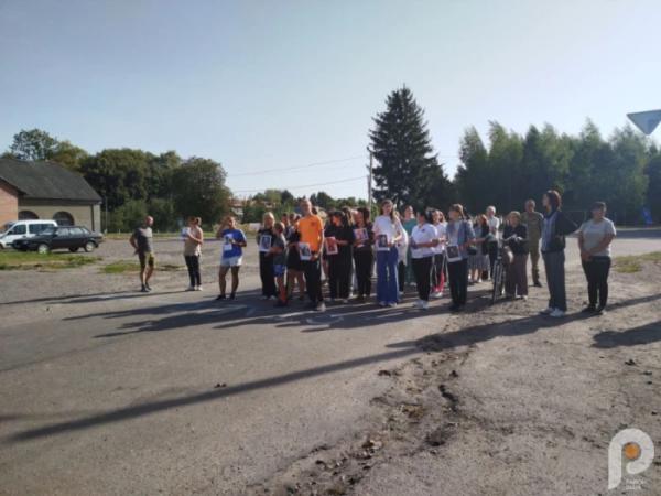 Поромівська громада долучилася до всеукраїнського забігу на честь героїв України10