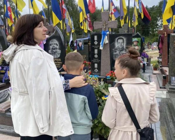 У День Незалежності у Ковелі вшанували захисників6