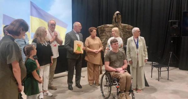 У Естонії презентували виставу «Хто я?» Рівненського драмтеатру