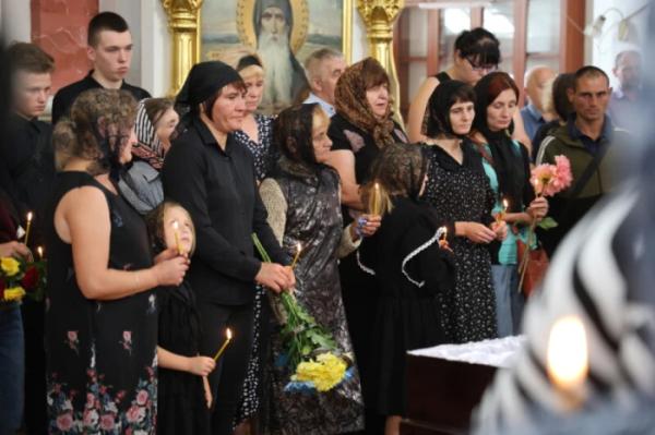 У Луцьку в останню дорогу провели Олексія Бондаря2