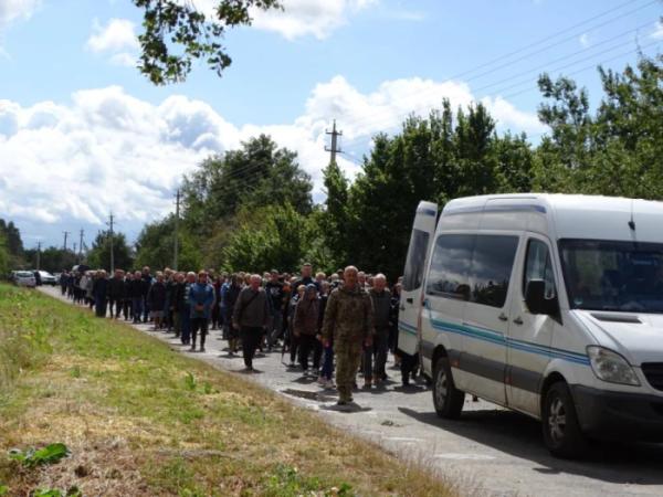 У селі Осьмиговичі попрощалися із захисником Сергієм Гонтарем10