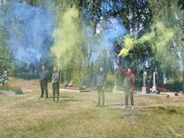 У селі Осьмиговичі попрощалися із захисником Сергієм Гонтарем17