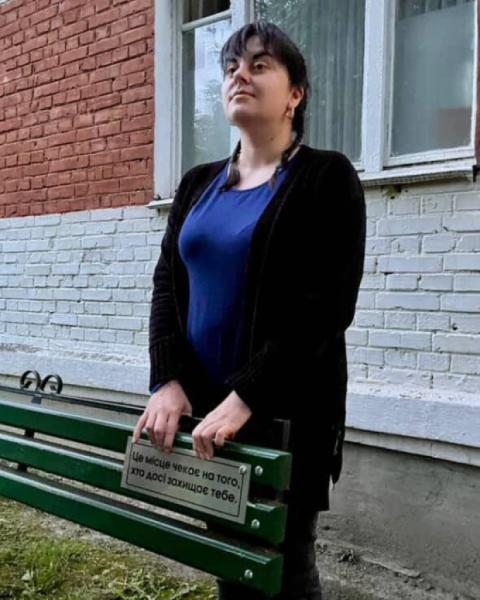 У Шептицькому з'явилися лавочки з нагадуванням про захисників12