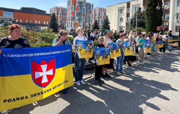 У Вараші замайорів прапор надії5