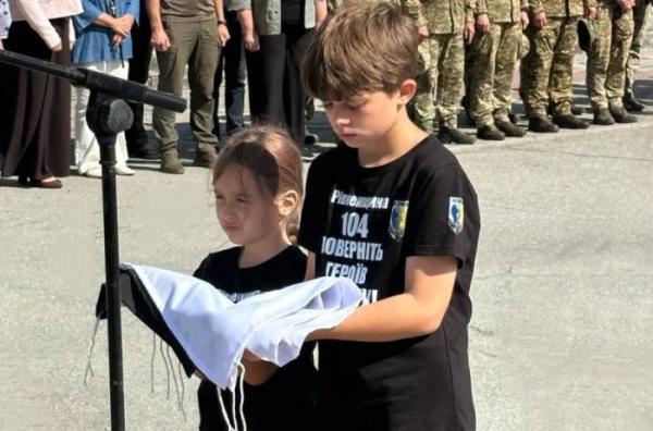 У Вараші замайорів прапор надії1
