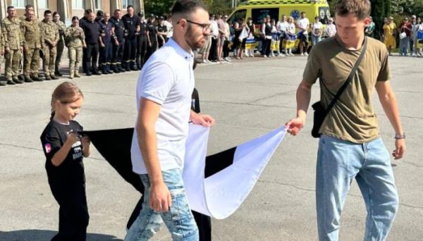 У Вараші замайорів прапор надії2