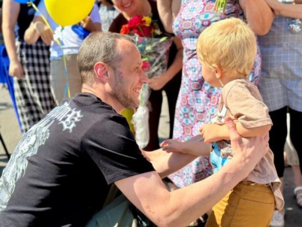В Ізмаїл повернувся останній із захисників Зміїного, які перебували в полоні7