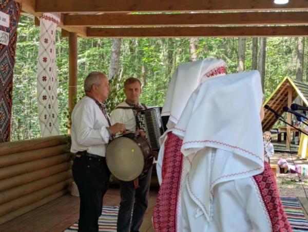 В урочищі Нечимне відбувся сьомий етнофестиваль «На гостини до Лесі»47