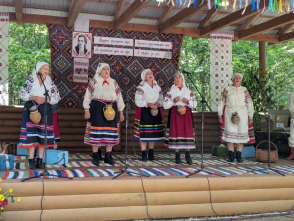 В урочищі Нечимне відбувся сьомий етнофестиваль «На гостини до Лесі»52