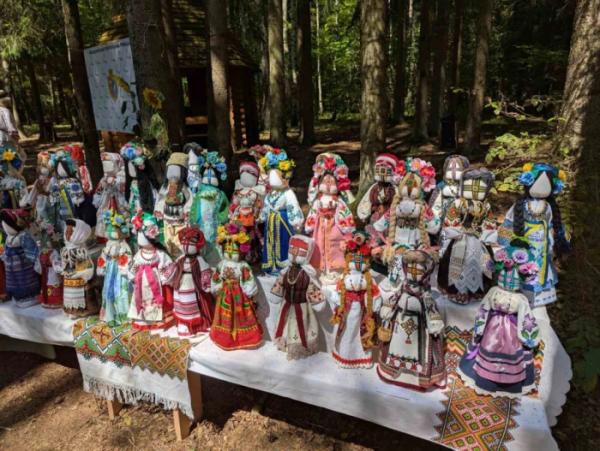 В урочищі Нечимне відбувся сьомий етнофестиваль «На гостини до Лесі»29