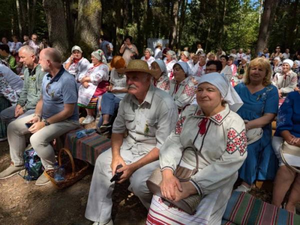 В урочищі Нечимне відбувся сьомий етнофестиваль «На гостини до Лесі»59