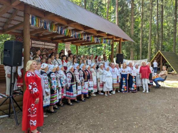 В урочищі Нечимне відбувся сьомий етнофестиваль «На гостини до Лесі»76
