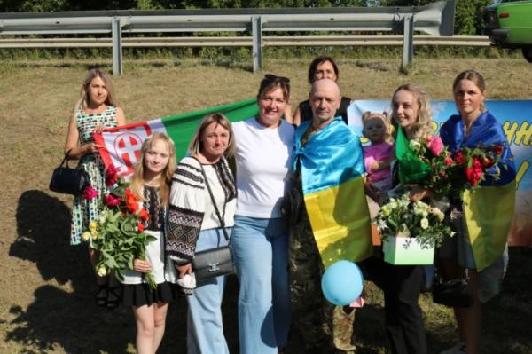 Вітаємо вдома: Горохівська громада зустріла з полону захисника Ігоря Жуковського6
