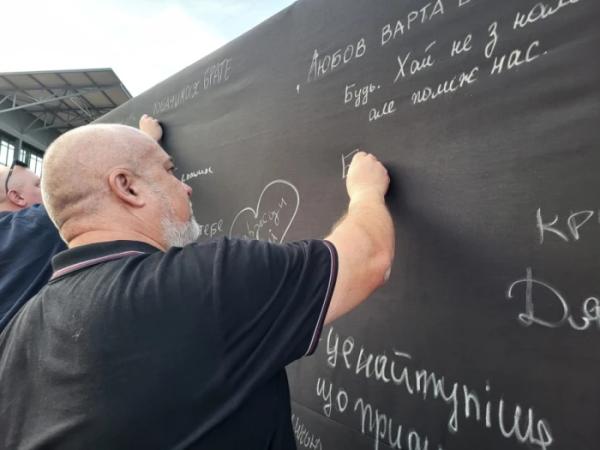 Врятував вісьмох побратимів ціною власного життя: у Ковелі відбувся вечір пам’яті бойового медика Петра Каноніка19