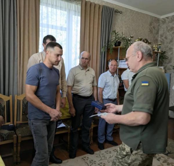 Захисника з Велимченської громади посмертно нагородили «Комбатантським хрестом»3