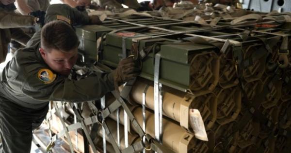 Адміністрація Трампа схвалила перші пакети військової допомоги Україні, що фінансуються НАТО