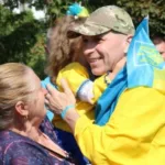 Горохівська громада зустріла воїна Олександра Риверу, який повернувся з полону