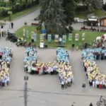 Із нагоди 940-річчя міста Луцька учасники флешмобу створили цифру 940