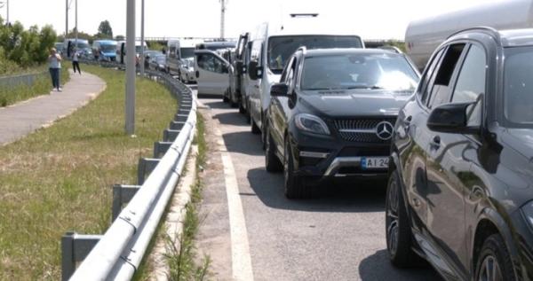 Як перетнути кордон України з Польщею у 2025 році: повний гід із документами та грошима