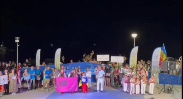 «Ми — Україна, і ми звучимо голосно!»: надбужанська «Плеяда» з тріумфом представила Україну в Греції2