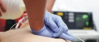 Поблизу Луцька патрульні врятували велосипедиста, який втратив свідомість